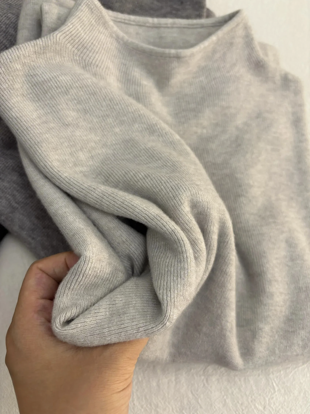 Damen-Strickpullover mit Stehkragen
