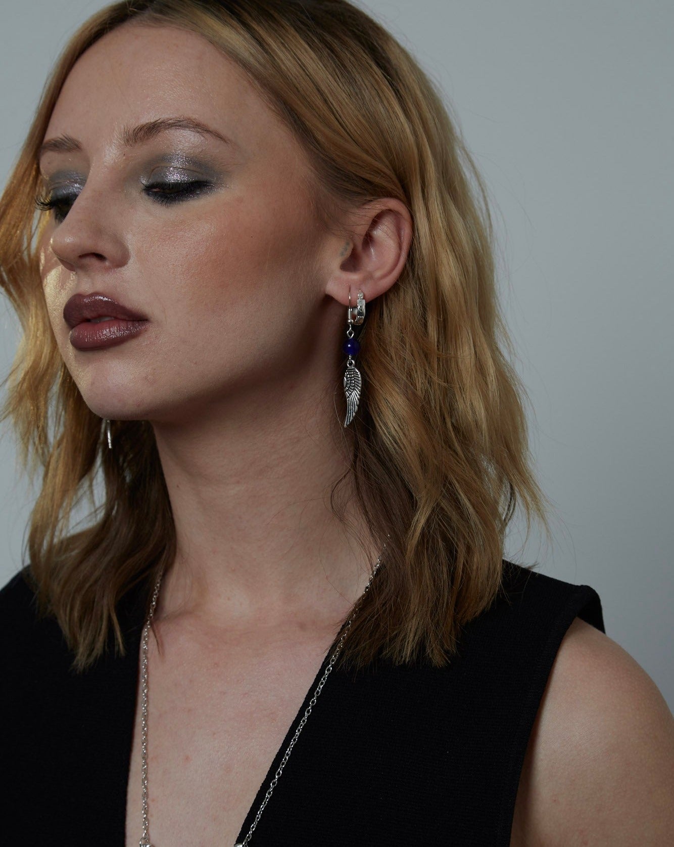 Silber Amethyst Engel Flügel Charme Ohrringe | Shop Nory