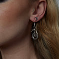 Silberne Gothic Schlange Charm Ohrringe | Shop Nory