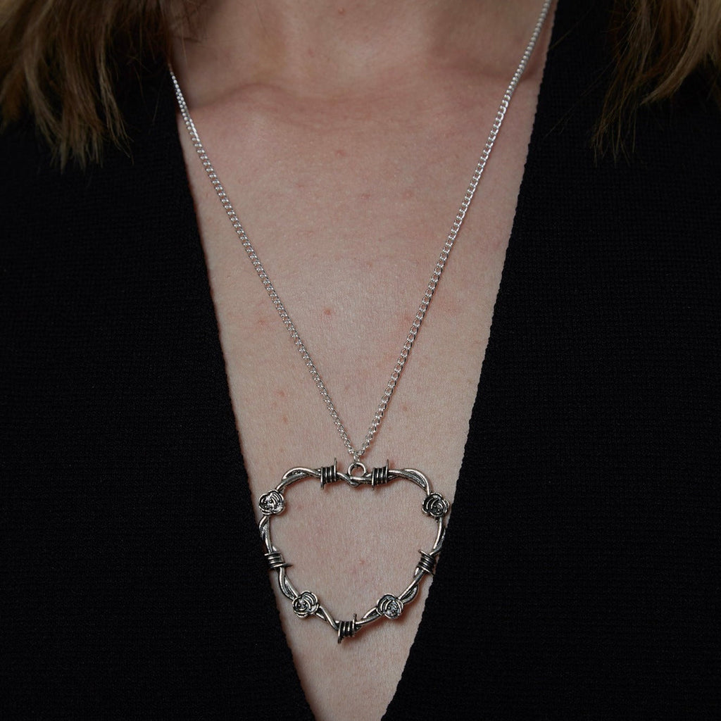 Silber Große Stacheldraht Rose Herz Charms Halskette | Shop Nory