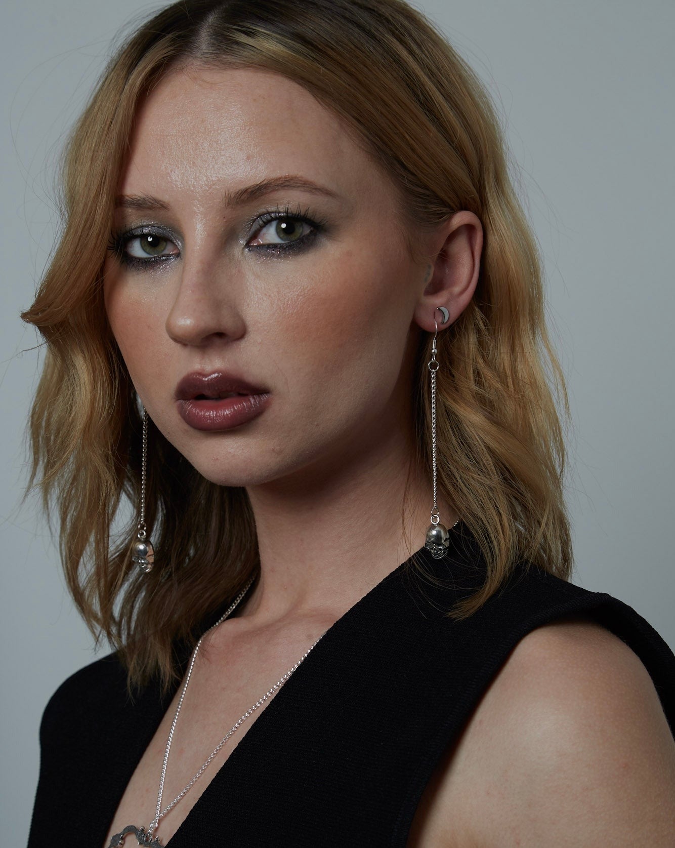 Silver Chain Charm Earrings | Shop Nory