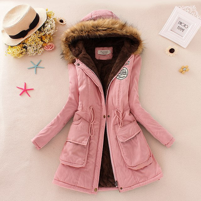 Damen taillierter Kapuzenparka mit Teddyfutter und Kunstfellbesatz Shop Nory