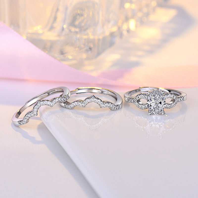 Damen Verlobungsring mit luxuriösem ovalen Diamanten und funkelndem Zirkonia-Besatz Shop Nory