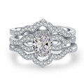 Damen Verlobungsring mit luxuriösem ovalen Diamanten und funkelndem Zirkonia-Besatz Shop Nory