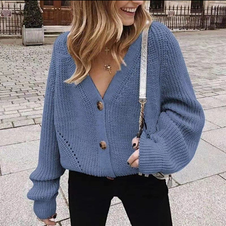 Damen Grobstrick-Cardigan mit tiefem V-Ausschnitt und Holzknopfdetails