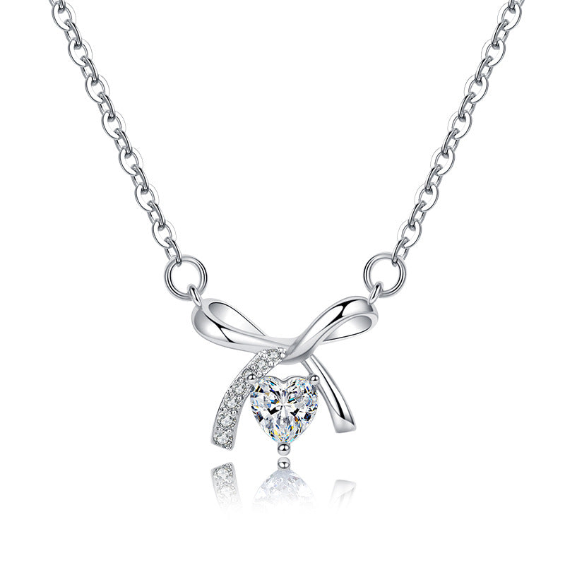 Damen Halskette mit herzförmigem Anhänger und funkelndem Zierband Shop Nory