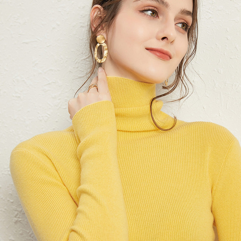 Damen Figurnaher Rippstrick-Rollkragenpullover mit kurzem Saum und weichem Fall Shop Nory