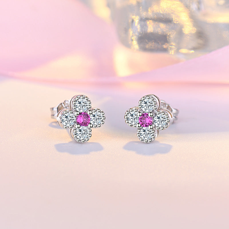 Damen Ohrringe im floralen Design mit funkelnden Zirkonia Shop Nory