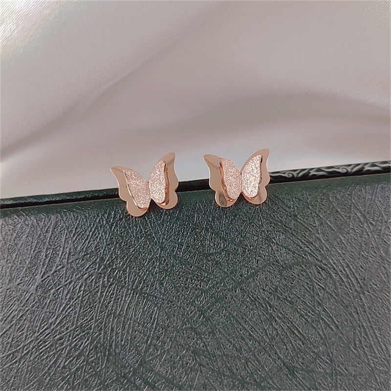 Damen Ohrstecker mit filigranem Schmetterlingsdesign Shop Nory