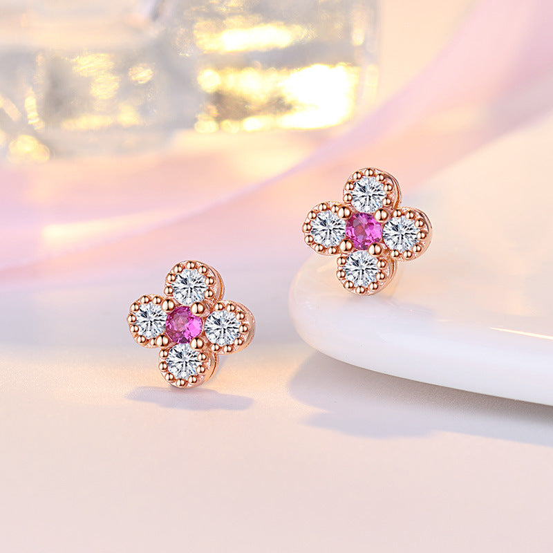 Damen Ohrringe im floralen Design mit funkelnden Zirkonia Shop Nory