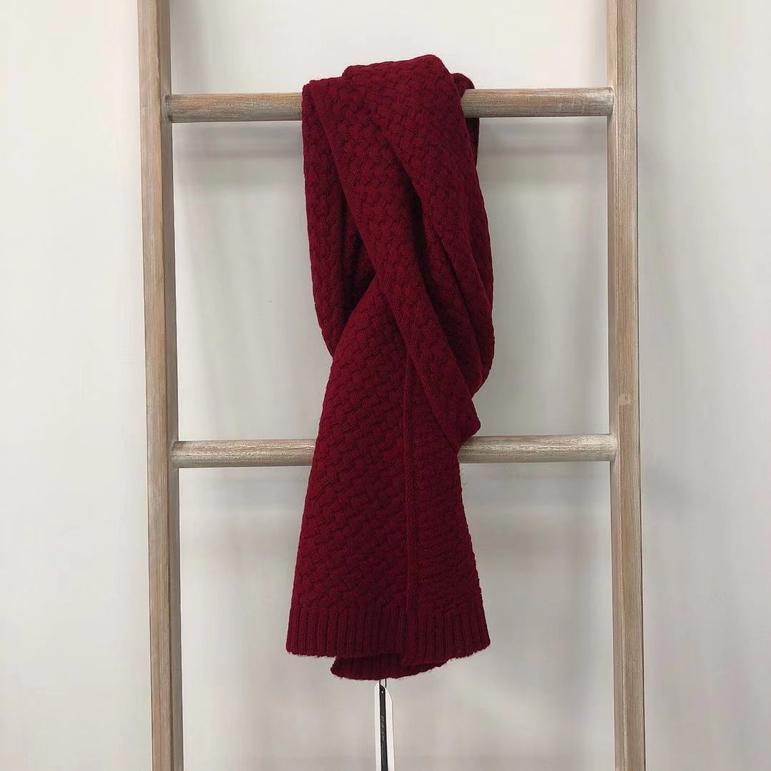 Strickschal aus reiner Merinowolle, 185 cm