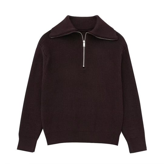 Gestreifter Strickpullover mit Reißverschluss und Kragen