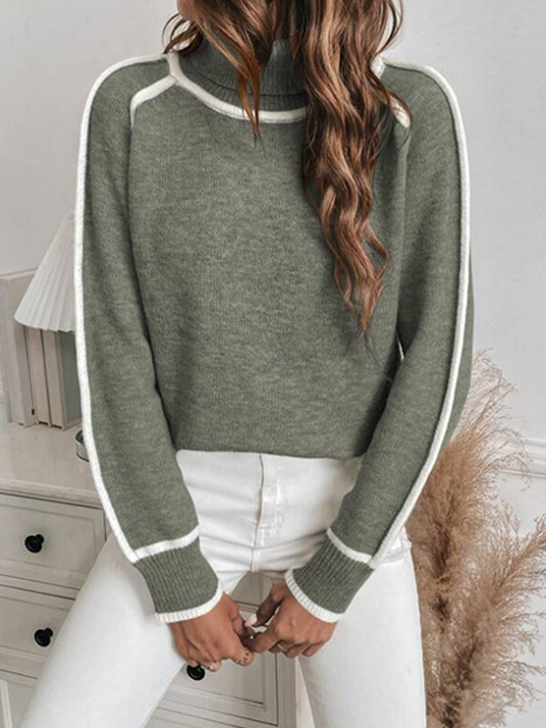 Lockerer Damen-Strickpullover mit hohem Kragen