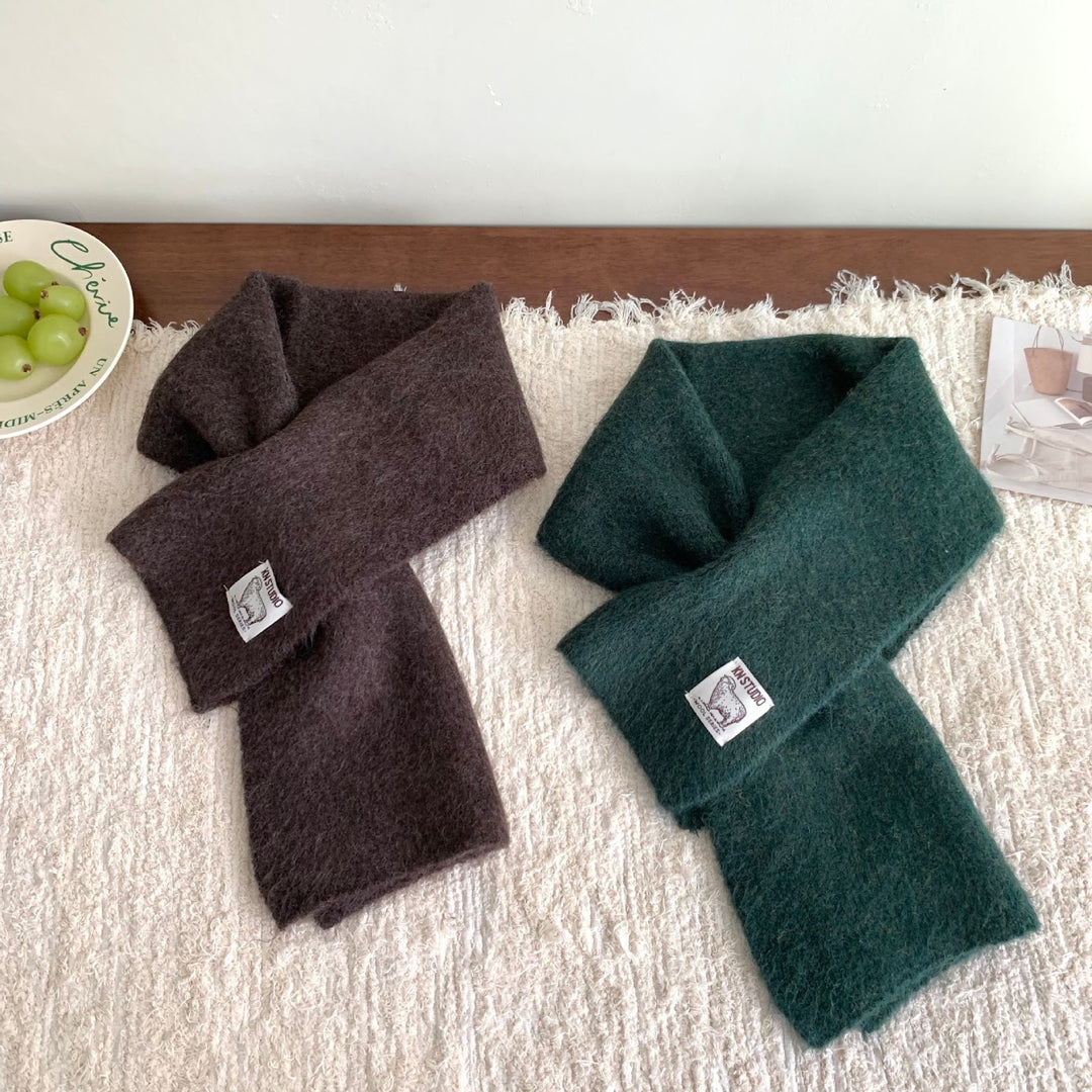 Kurzer Strickschal mit Schlitz, Alpakawollmischung