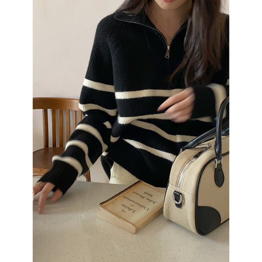 Damen-Strickpullover mit Streifen und Reißverschluss