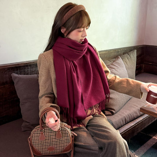 Gestrickter Schal aus Wollmischgewebe, 160 cm