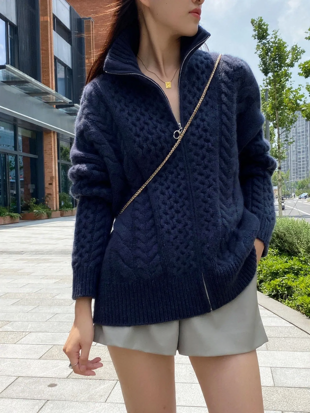 Damen-Wollstrickjacke, hochgeschlossen, mit Reißverschluss, Zopfmuster