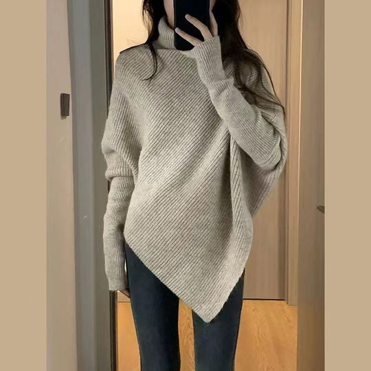 Damen-Rollkragenpullover mit unregelmäßigem Saum