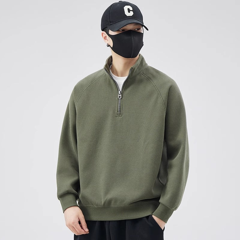 Lockerer Pullover mit Stehkragen und Reißverschluss