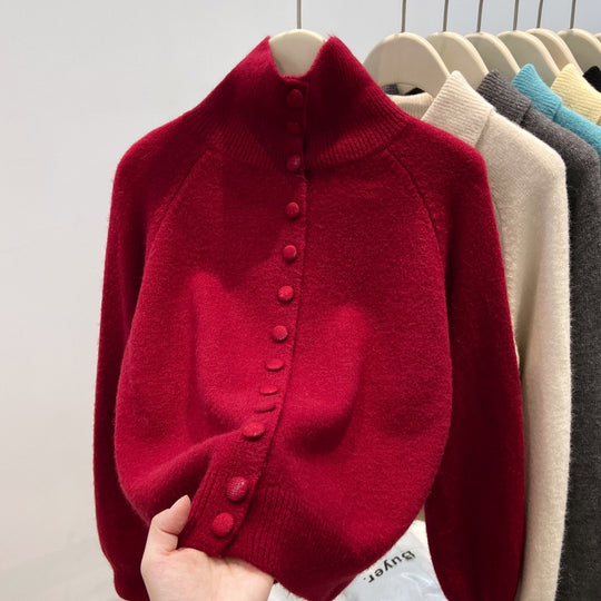 Damen-Strickjacke mit Stehkragen und Knopfleiste