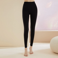 Mineral Schwarz Hose