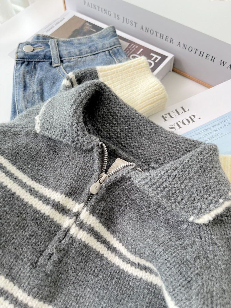 Damen-Strickpullover mit Streifen und Reißverschluss