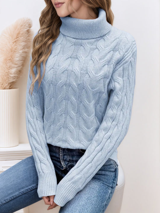 Strickpullover mit Zopfmuster und hohem Kragen