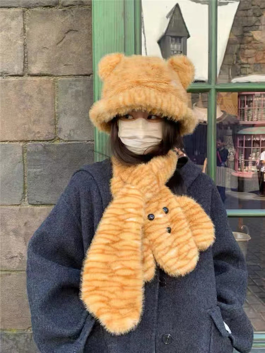 Winter-Set mit Mütze, Schal, Handschuhen und Tasche