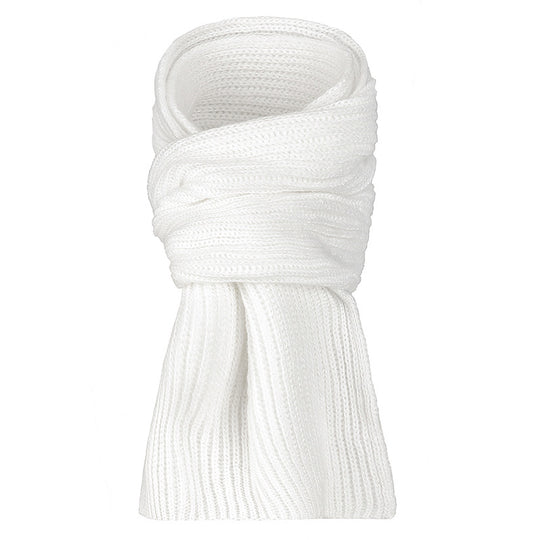 Strickmütze und langer Schal im Set