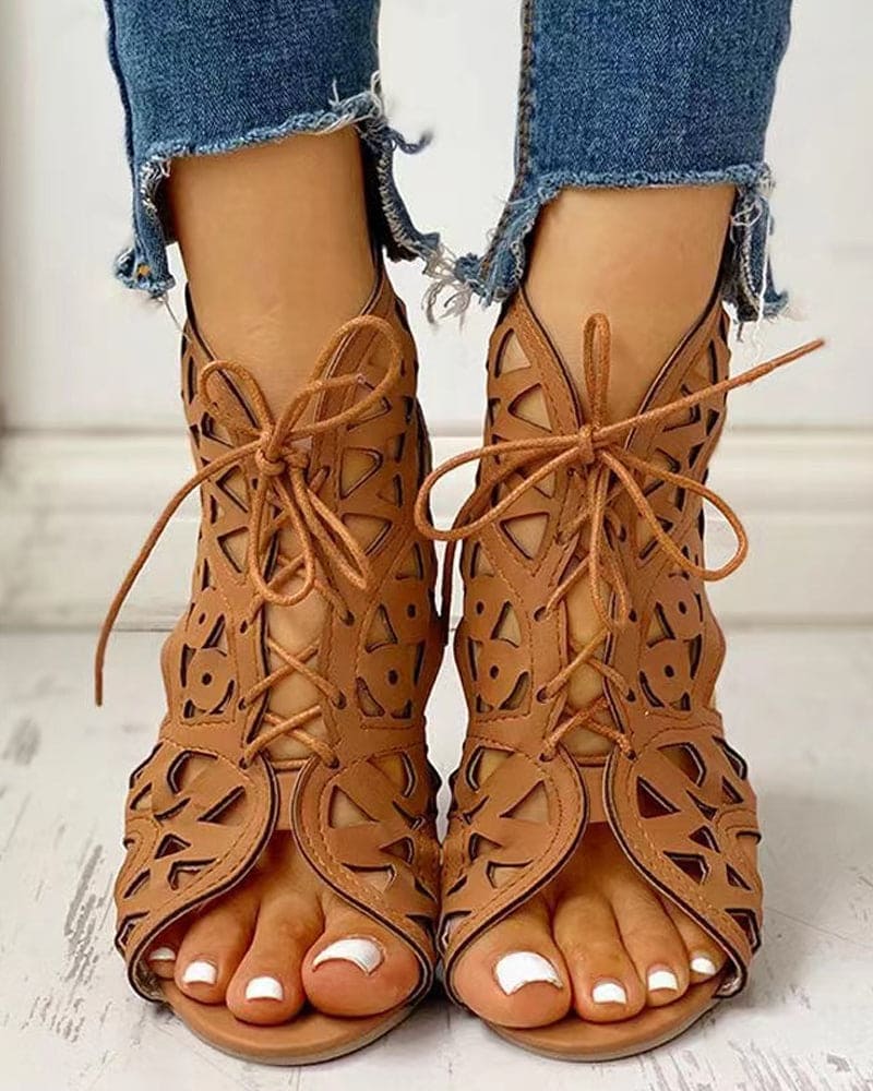 Flache Sandalen Im Ethnischen Stil mit Aussparung