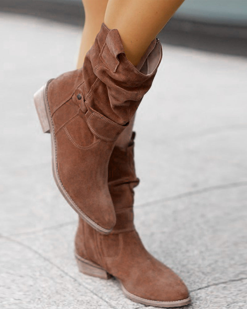 Wild Stiefel mit niedrigem Absatz und Reißverschluss