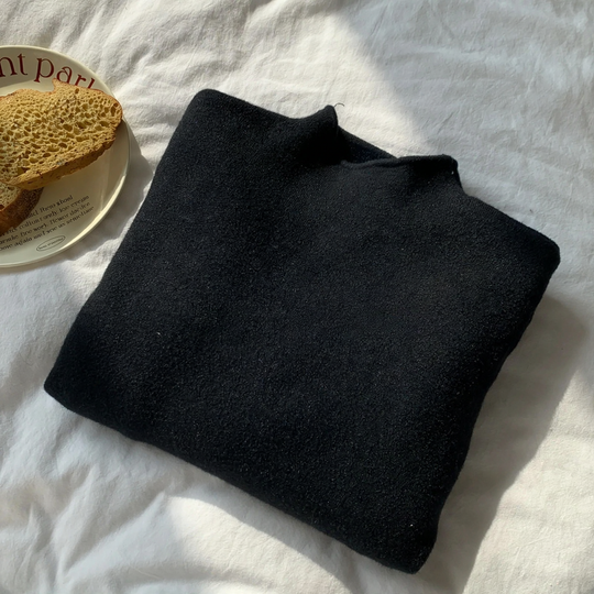Schlichter Damen-Pullover mit Stehkragen, gefüttert