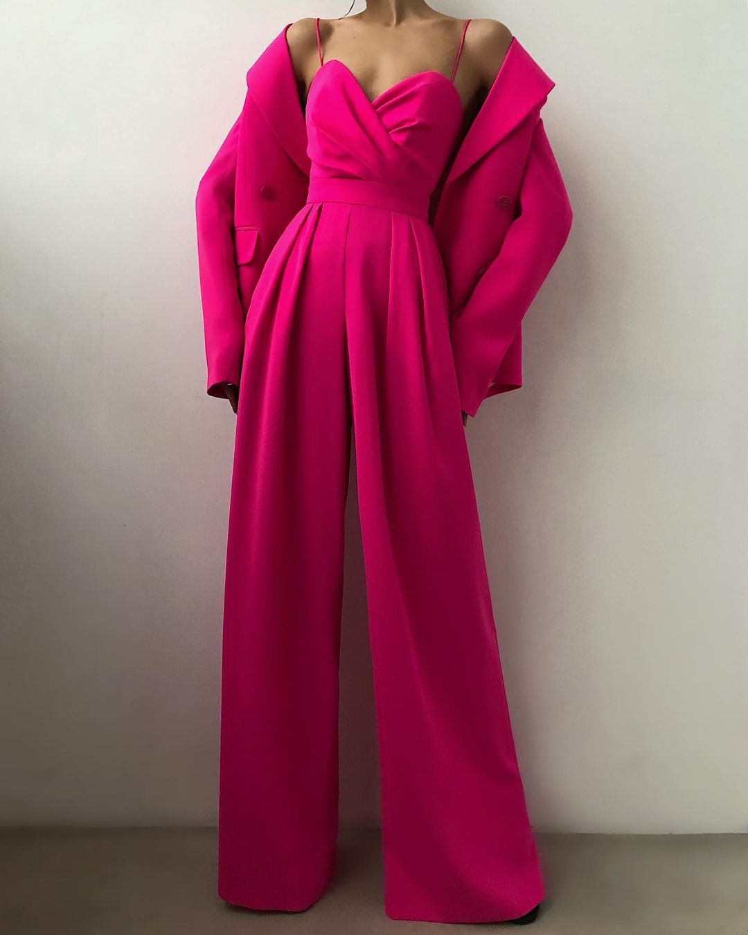 Damen Eleganter Fließender Jumpsuit mit Spaghettibändern für Festliche Anlässe