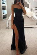 Romantisches Maxikleid mit Pailletten, Wasserfallausschnitt, Korsett und Schlitz