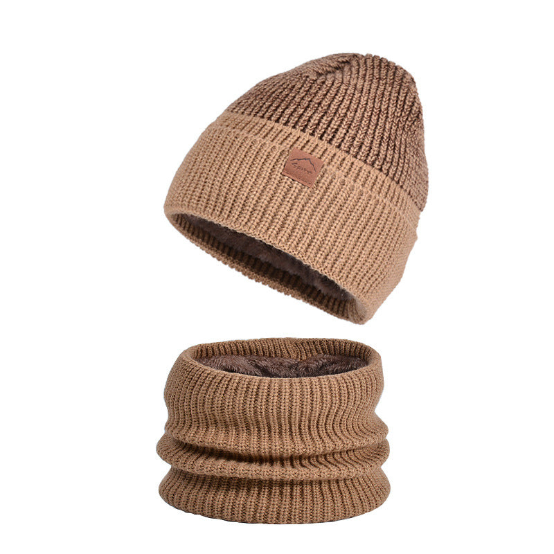 Winter-Set: Strickmütze und Schal für Outdoor-Aktivitäten