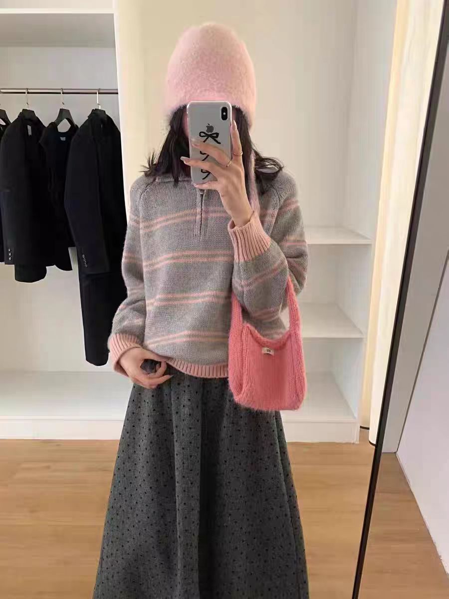 Damen-Strickpullover mit Streifen und Reißverschluss
