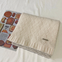 Creme Beige