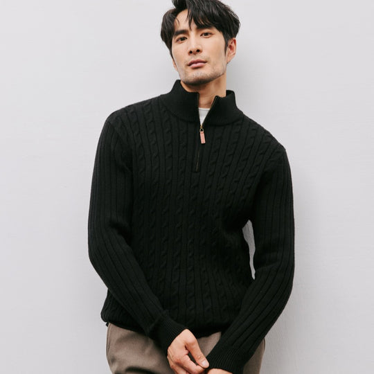 Herren-Strickpullover mit Stehkragen und Reißverschluss