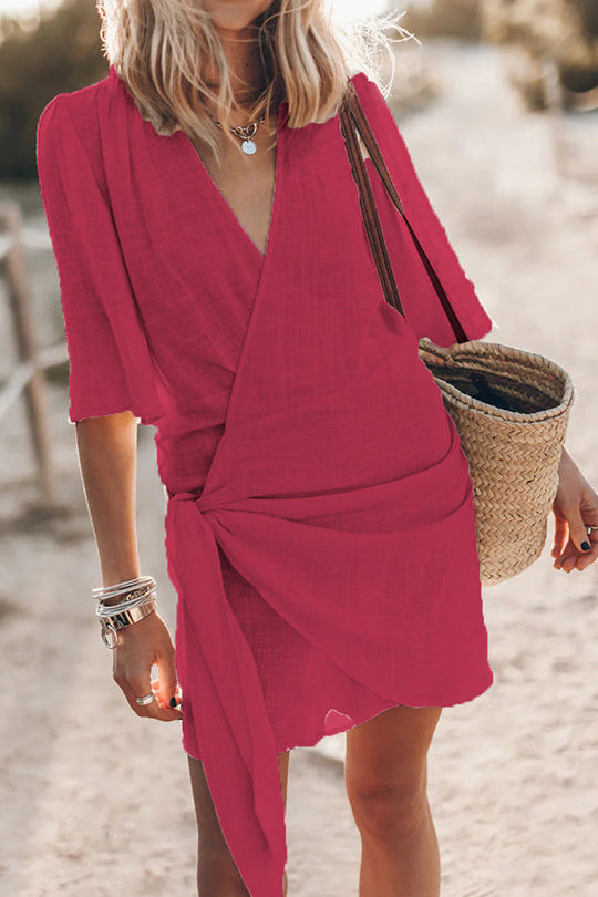 Sommerliches luftiges Strandkleid mit Wickelausschnitt für Damen