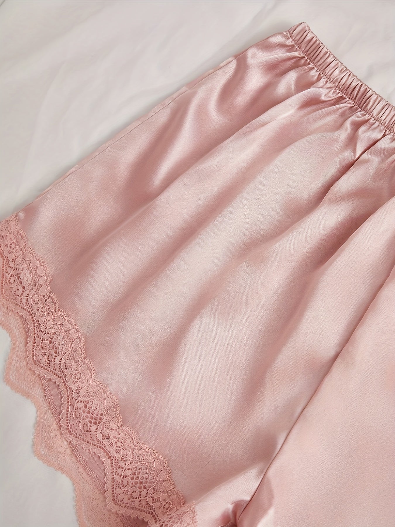 Satin 4-teiliger Pyjama-Set mit Spitzenbesatz für Frauen - Ideal für alle Jahreszeiten