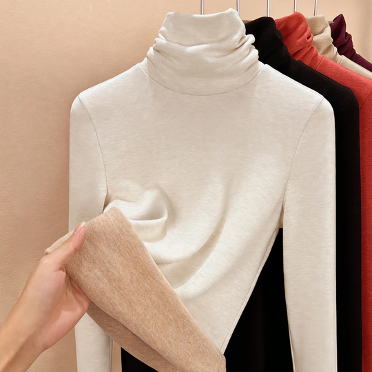 Gefütterter Strickpullover mit hohem Kragen