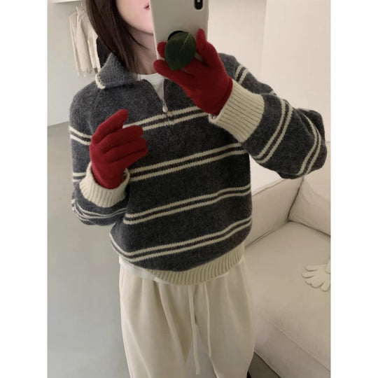Damen-Strickpullover mit Reißverschluss und Streifenmuster