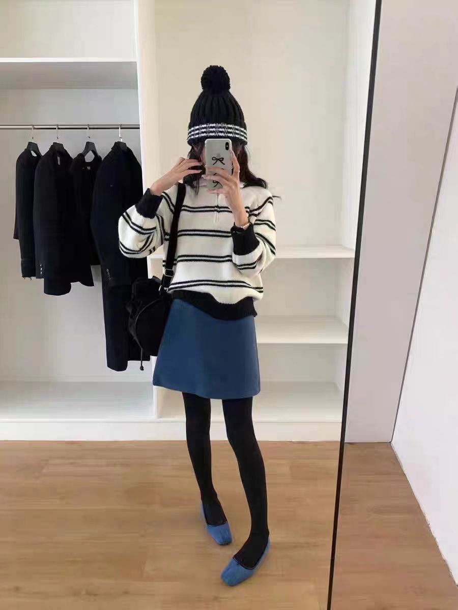 Damen-Strickpullover mit Streifen und Reißverschluss