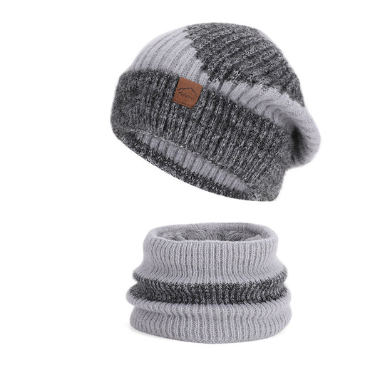 Strickmütze und Loop-Schal Set