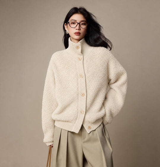 Damen-Strickjacke aus Wolle, hochgeschlossen