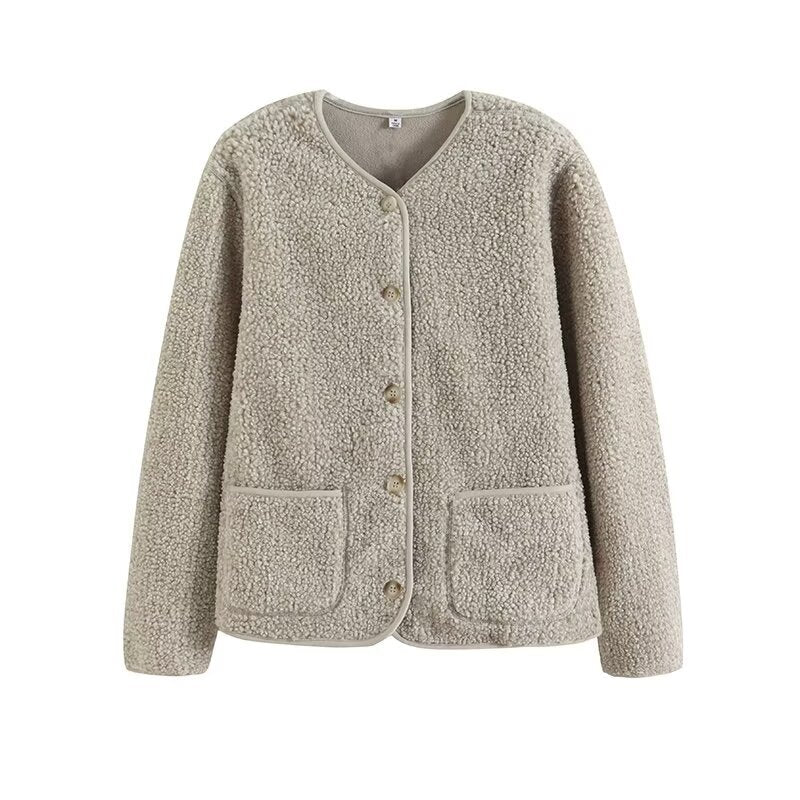 Strickjacke aus Lammfell-Imitat und Fleece