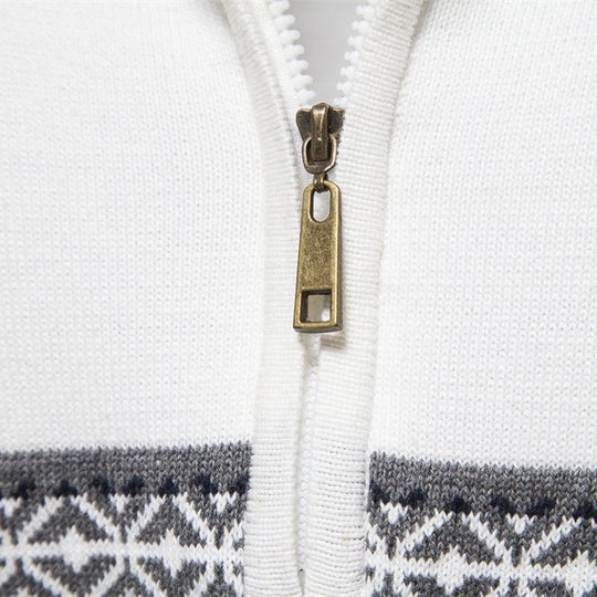 Moderner Herren-Strickpullover mit Stehkragen