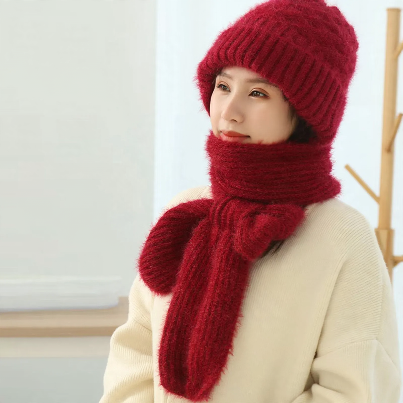 Gefütterte Strickmütze mit Schal für Damen