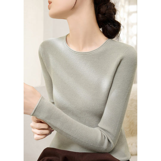 Schmal geschnittener Strickpullover mit Rundhalsausschnitt