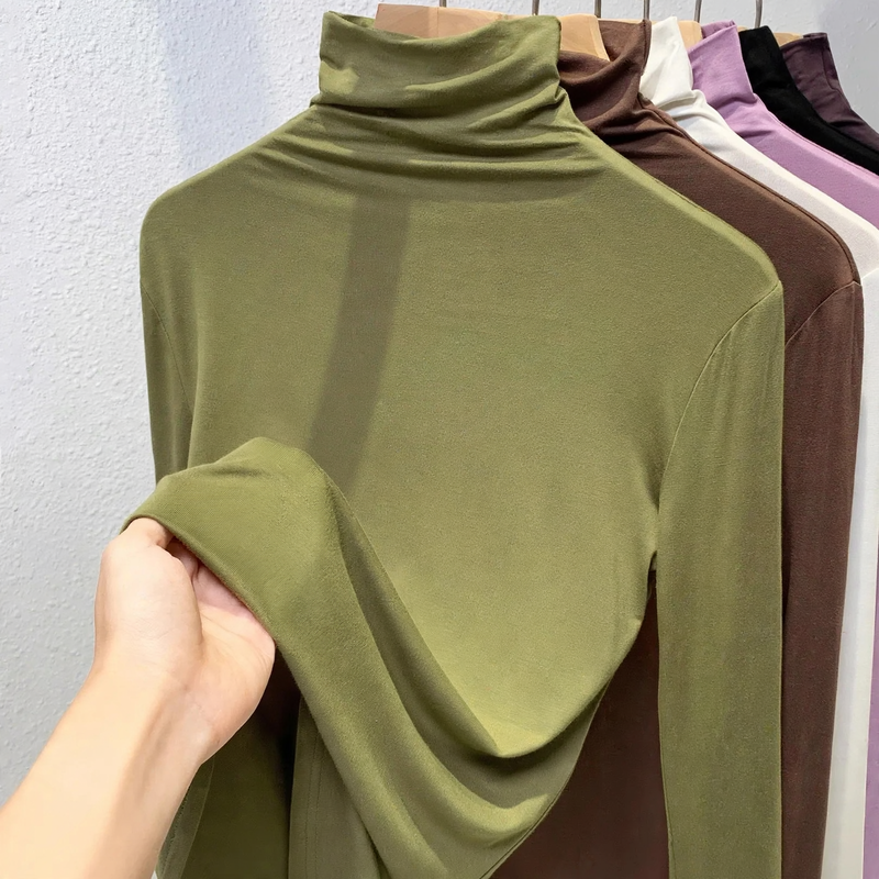 Damen-Langarmshirt mit Stehkragen und Rippstruktur